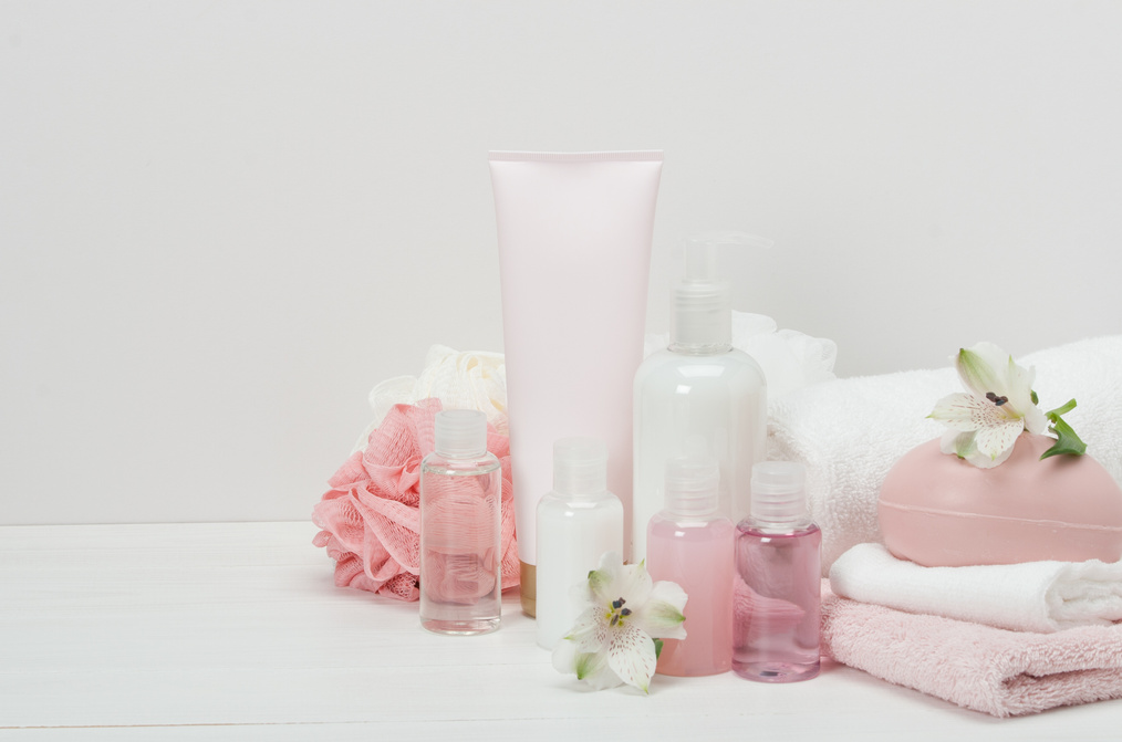 Spa Kit. Shampoo, Soap Bar And Liquid. Toiletries
